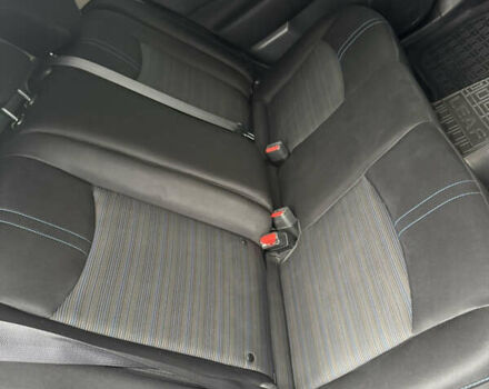 Серый Ниссан Лиф, объемом двигателя 0 л и пробегом 125 тыс. км за 9900 $, фото 29 на Automoto.ua