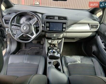 Серый Ниссан Лиф, объемом двигателя 0 л и пробегом 75 тыс. км за 14500 $, фото 26 на Automoto.ua