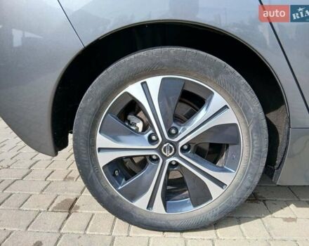 Серый Ниссан Лиф, объемом двигателя 0 л и пробегом 75 тыс. км за 14500 $, фото 5 на Automoto.ua