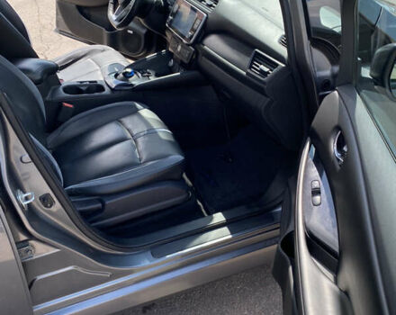 Сірий Ніссан Ліф, об'ємом двигуна 0 л та пробігом 105 тис. км за 14000 $, фото 13 на Automoto.ua