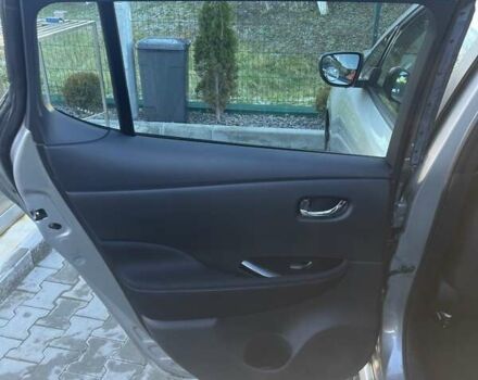 Сірий Ніссан Ліф, об'ємом двигуна 0 л та пробігом 60 тис. км за 14500 $, фото 10 на Automoto.ua