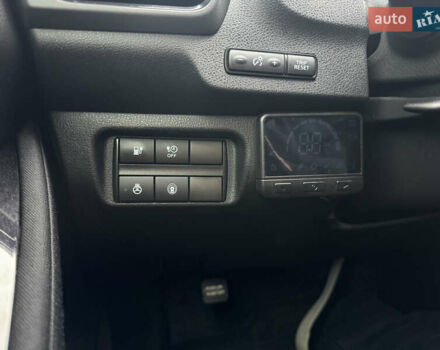 Серый Ниссан Лиф, объемом двигателя 0 л и пробегом 125 тыс. км за 9900 $, фото 21 на Automoto.ua