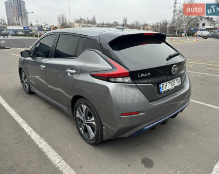 Серый Ниссан Лиф, объемом двигателя 0 л и пробегом 125 тыс. км за 9900 $, фото 8 на Automoto.ua