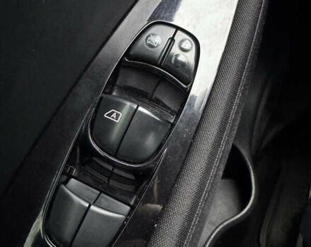 Серый Ниссан Лиф, объемом двигателя 0 л и пробегом 125 тыс. км за 9900 $, фото 19 на Automoto.ua