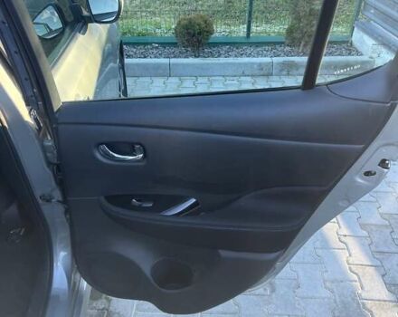 Сірий Ніссан Ліф, об'ємом двигуна 0 л та пробігом 60 тис. км за 14500 $, фото 8 на Automoto.ua