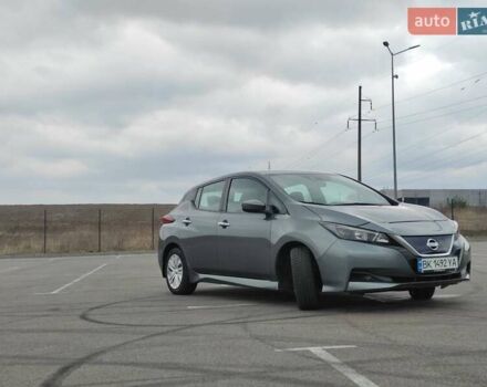 Серый Ниссан Лиф, объемом двигателя 0 л и пробегом 62 тыс. км за 13200 $, фото 1 на Automoto.ua