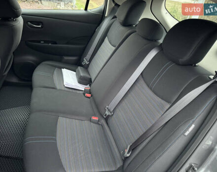 Сірий Ніссан Ліф, об'ємом двигуна 0 л та пробігом 52 тис. км за 18300 $, фото 27 на Automoto.ua