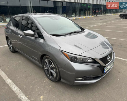 Серый Ниссан Лиф, объемом двигателя 0 л и пробегом 125 тыс. км за 9900 $, фото 4 на Automoto.ua