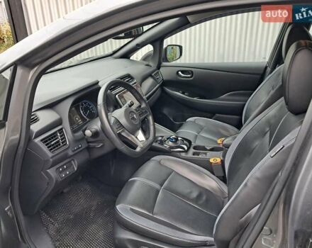 Серый Ниссан Лиф, объемом двигателя 0 л и пробегом 76 тыс. км за 16300 $, фото 4 на Automoto.ua