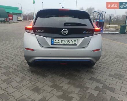 Серый Ниссан Лиф, объемом двигателя 0 л и пробегом 45 тыс. км за 15500 $, фото 2 на Automoto.ua