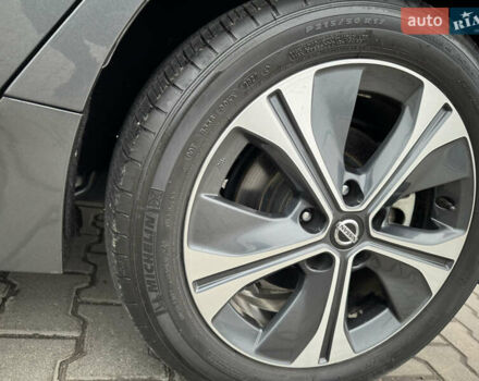 Сірий Ніссан Ліф, об'ємом двигуна 0 л та пробігом 52 тис. км за 18300 $, фото 11 на Automoto.ua