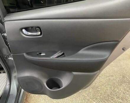 Серый Ниссан Лиф, объемом двигателя 0 л и пробегом 52 тыс. км за 13400 $, фото 18 на Automoto.ua