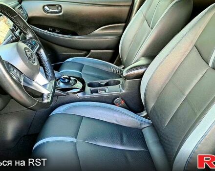 Сірий Ніссан Ліф, об'ємом двигуна 0.16 л та пробігом 102 тис. км за 15700 $, фото 5 на Automoto.ua