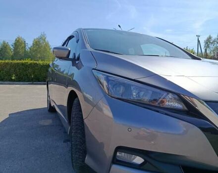 Сірий Ніссан Ліф, об'ємом двигуна 0 л та пробігом 63 тис. км за 15200 $, фото 1 на Automoto.ua