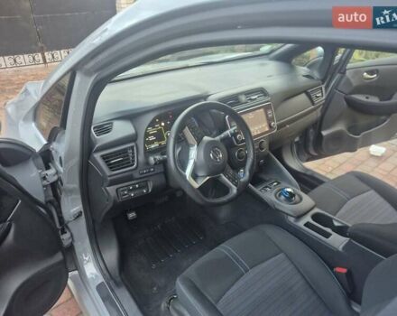 Сірий Ніссан Ліф, об'ємом двигуна 0 л та пробігом 13 тис. км за 14353 $, фото 6 на Automoto.ua