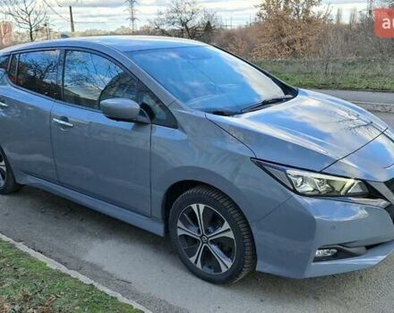 Сірий Ніссан Ліф, об'ємом двигуна 0 л та пробігом 102 тис. км за 15700 $, фото 1 на Automoto.ua