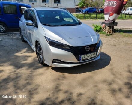 Серый Ниссан Лиф, объемом двигателя 0 л и пробегом 27 тыс. км за 15500 $, фото 1 на Automoto.ua