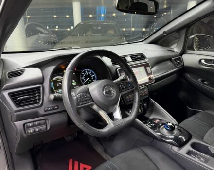 Серый Ниссан Лиф, объемом двигателя 0 л и пробегом 56 тыс. км за 13500 $, фото 15 на Automoto.ua