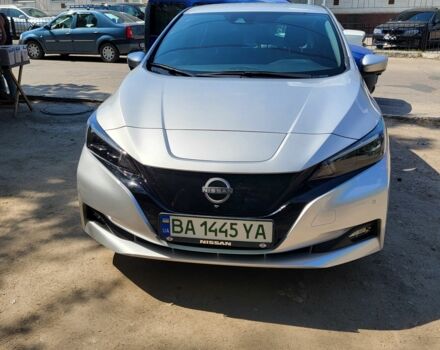 Серый Ниссан Лиф, объемом двигателя 0 л и пробегом 27 тыс. км за 15500 $, фото 4 на Automoto.ua