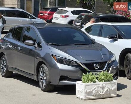 Серый Ниссан Лиф, объемом двигателя 0 л и пробегом 72 тыс. км за 16700 $, фото 1 на Automoto.ua