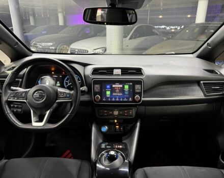 Серый Ниссан Лиф, объемом двигателя 0 л и пробегом 56 тыс. км за 13500 $, фото 18 на Automoto.ua