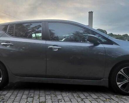 Серый Ниссан Лиф, объемом двигателя 0 л и пробегом 23 тыс. км за 22000 $, фото 3 на Automoto.ua