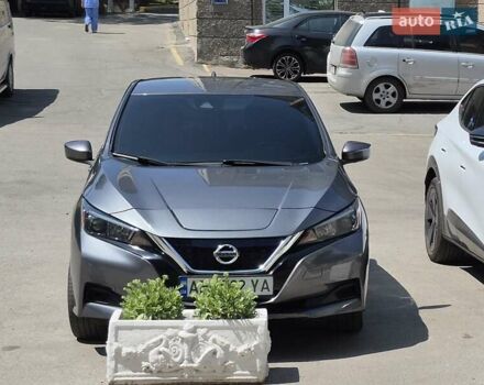 Серый Ниссан Лиф, объемом двигателя 0 л и пробегом 72 тыс. км за 16700 $, фото 2 на Automoto.ua