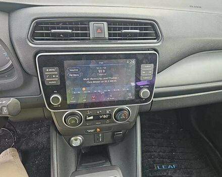 Сірий Ніссан Ліф, об'ємом двигуна 0 л та пробігом 86 тис. км за 7000 $, фото 4 на Automoto.ua