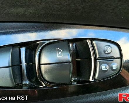 Сірий Ніссан Ліф, об'ємом двигуна 0.16 л та пробігом 102 тис. км за 15700 $, фото 8 на Automoto.ua