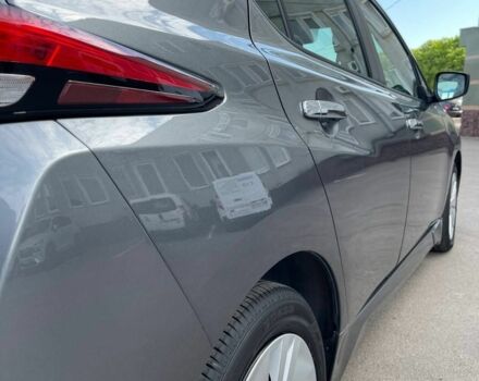 Серый Ниссан Лиф, объемом двигателя 0 л и пробегом 17 тыс. км за 16999 $, фото 2 на Automoto.ua