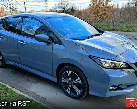 Сірий Ніссан Ліф, об'ємом двигуна 0.16 л та пробігом 102 тис. км за 15700 $, фото 1 на Automoto.ua