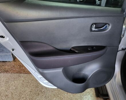 Серый Ниссан Лиф, объемом двигателя 0 л и пробегом 27 тыс. км за 15500 $, фото 11 на Automoto.ua