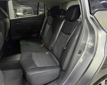 Серый Ниссан Лиф, объемом двигателя 0 л и пробегом 56 тыс. км за 13500 $, фото 16 на Automoto.ua