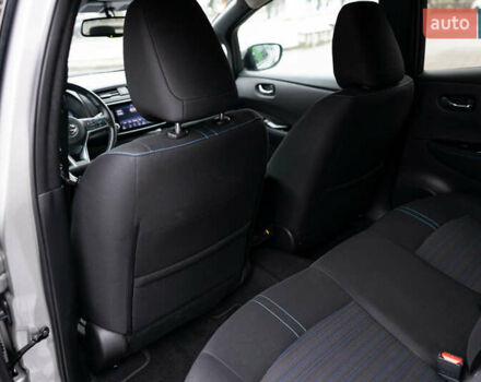 Серый Ниссан Лиф, объемом двигателя 0 л и пробегом 26 тыс. км за 15850 $, фото 35 на Automoto.ua