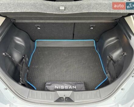 Серый Ниссан Лиф, объемом двигателя 0 л и пробегом 28 тыс. км за 19300 $, фото 54 на Automoto.ua