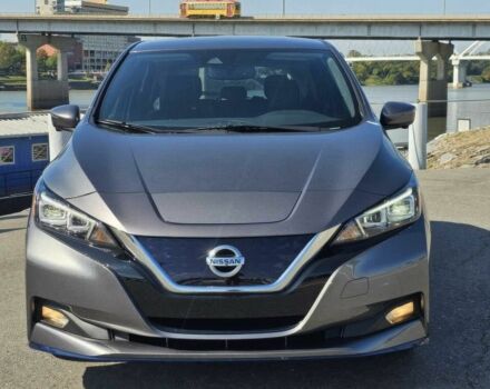 Серый Ниссан Лиф, объемом двигателя 0 л и пробегом 13 тыс. км за 5200 $, фото 1 на Automoto.ua