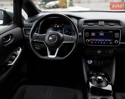 Серый Ниссан Лиф, объемом двигателя 0 л и пробегом 26 тыс. км за 15850 $, фото 18 на Automoto.ua