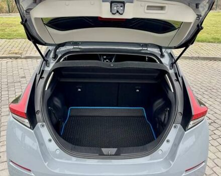 Серый Ниссан Лиф, объемом двигателя 0 л и пробегом 28 тыс. км за 19300 $, фото 53 на Automoto.ua