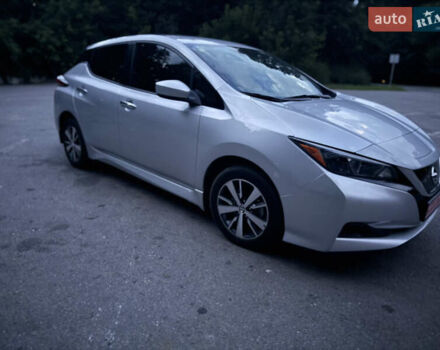 Сірий Ніссан Ліф, об'ємом двигуна 0 л та пробігом 66 тис. км за 16999 $, фото 24 на Automoto.ua