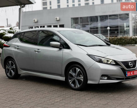 Серый Ниссан Лиф, объемом двигателя 0 л и пробегом 26 тыс. км за 15850 $, фото 4 на Automoto.ua