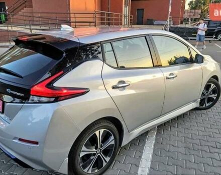 Серый Ниссан Лиф, объемом двигателя 0 л и пробегом 98 тыс. км за 14000 $, фото 10 на Automoto.ua