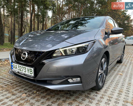 Серый Ниссан Лиф, объемом двигателя 0 л и пробегом 27 тыс. км за 16900 $, фото 12 на Automoto.ua