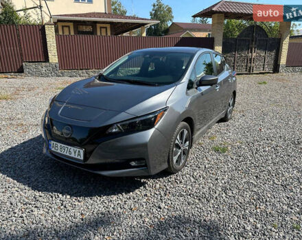 Серый Ниссан Лиф, объемом двигателя 0 л и пробегом 18 тыс. км за 17900 $, фото 7 на Automoto.ua