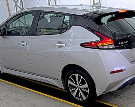 Сірий Ніссан Ліф, об'ємом двигуна 0 л та пробігом 60 тис. км за 5000 $, фото 3 на Automoto.ua