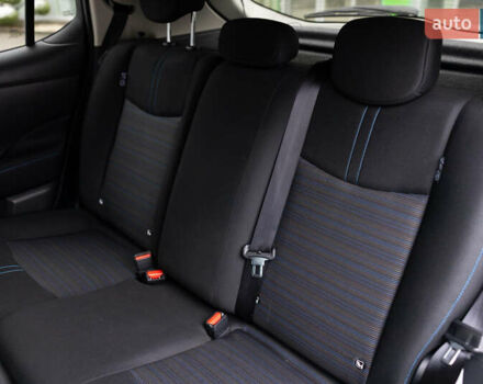 Серый Ниссан Лиф, объемом двигателя 0 л и пробегом 26 тыс. км за 15850 $, фото 36 на Automoto.ua