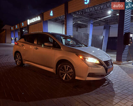 Сірий Ніссан Ліф, об'ємом двигуна 0 л та пробігом 66 тис. км за 16999 $, фото 13 на Automoto.ua