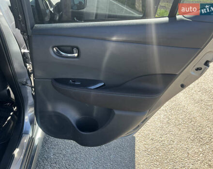 Сірий Ніссан Ліф, об'ємом двигуна 0 л та пробігом 47 тис. км за 15900 $, фото 18 на Automoto.ua