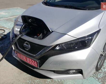 Серый Ниссан Лиф, объемом двигателя 0 л и пробегом 90 тыс. км за 15000 $, фото 2 на Automoto.ua