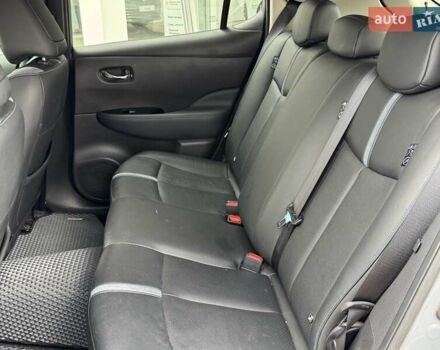 Серый Ниссан Лиф, объемом двигателя 0 л и пробегом 21 тыс. км за 18990 $, фото 10 на Automoto.ua