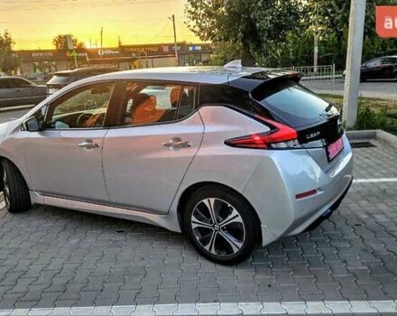 Серый Ниссан Лиф, объемом двигателя 0 л и пробегом 98 тыс. км за 14000 $, фото 16 на Automoto.ua